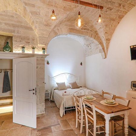 Domus Petra 96 Lägenhet Ceglie Messapica Exteriör bild