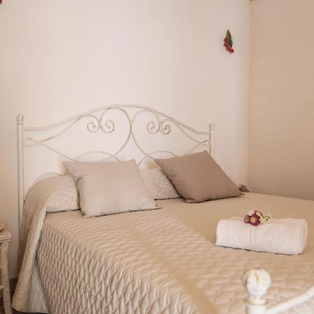 Domus Petra 96 Lägenhet Ceglie Messapica Exteriör bild